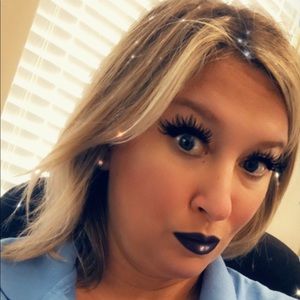 Meet your Posher, Pamela